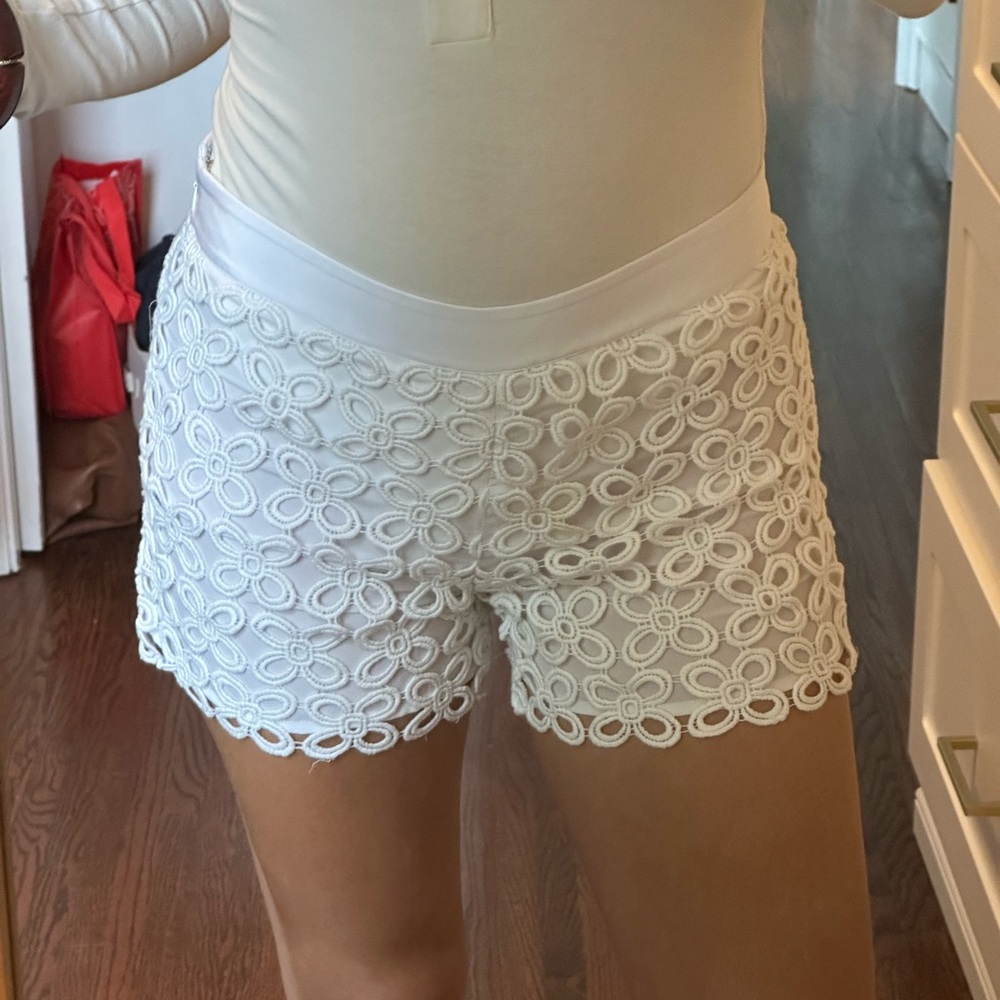 Adorable Club Monaco Floral Appliqué shorts